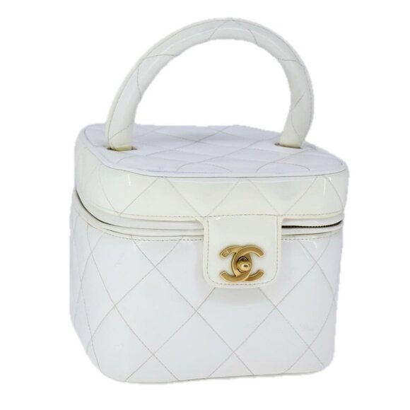 CHANEL Matelasse Vanity Cosmetic Pouch Patent leather White Gold CC Auth PP147 - Picture 1 of 16